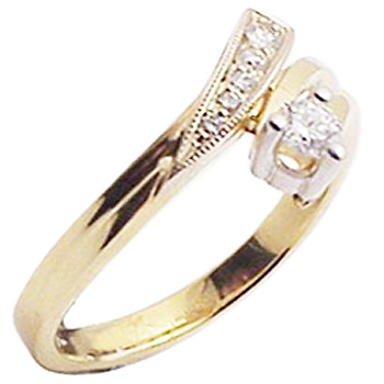 Кольцо с бриллиантом, изумрудом из комбинированного золота 750 пробы (арт. 392259)