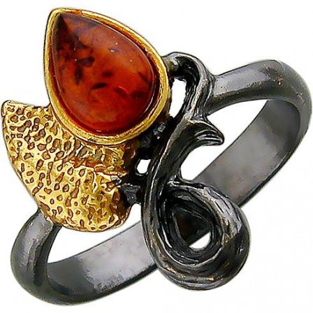 Кольцо с янтарем из чернёного серебра с позолотой (арт. 847626)