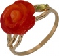 Кольцо Цветок с кораллом и хризолитом из красного золота