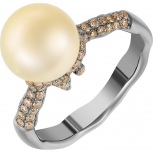 Кольцо с бриллиантами и жемчугом из золота
