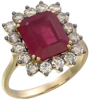 Кольцо с рубином и бриллиантами из жёлтого золота (арт. 2150130)