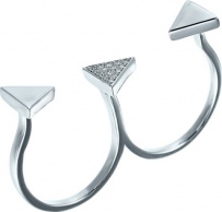 Кольцо на два пальца с фианитами из серебра (арт. 741961)