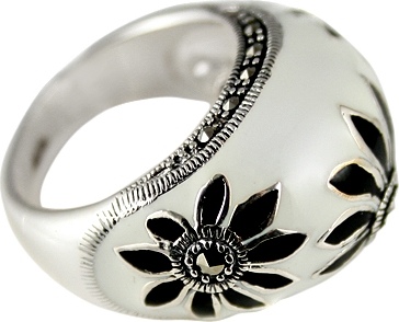 Кольцо Цветы с марказитом, вставкой из эмали из серебра