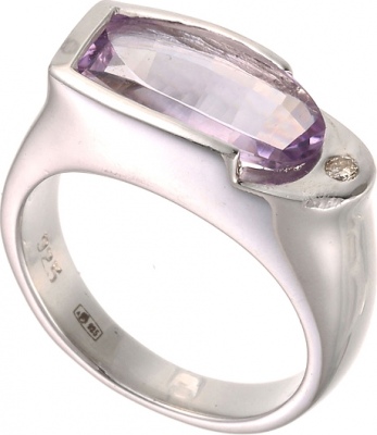 Кольцо с бриллиантом, аметистом из серебра