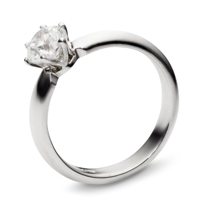 Стильное кольцо с бриллиантом 0.5 карат из белого золота