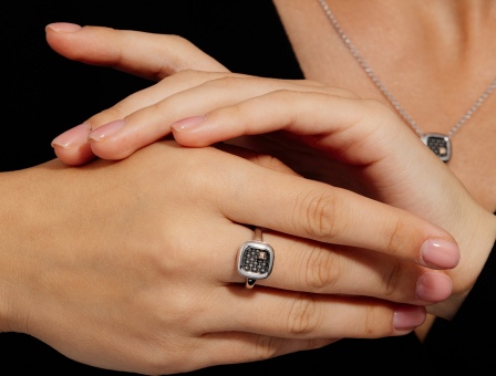 Кольцо с 1 бриллиантом из серебра и золота (арт. 2056304)