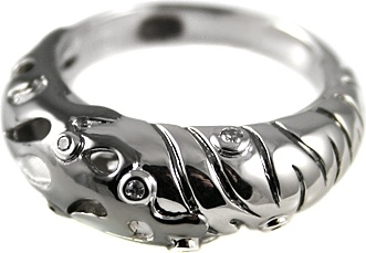 Кольцо с фианитами из серебра (арт. 738038)