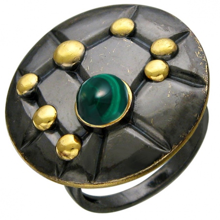 Кольцо с малахитами из чернёного серебра с позолотой (арт. 847636)