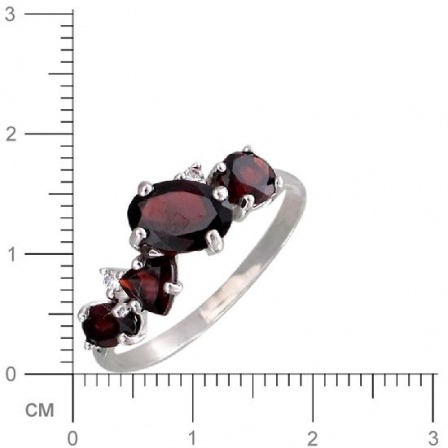 Кольцо с гранатом, фианитами из серебра (арт. 820573)